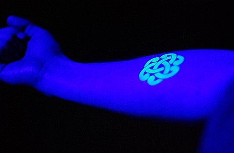 UV tetovaa